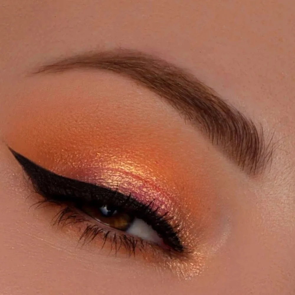 KAB Cosmetics DAY + NIGHT EYESHADOW PALETTE